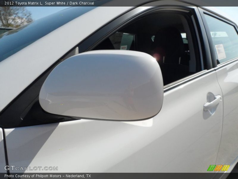 Super White / Dark Charcoal 2012 Toyota Matrix L