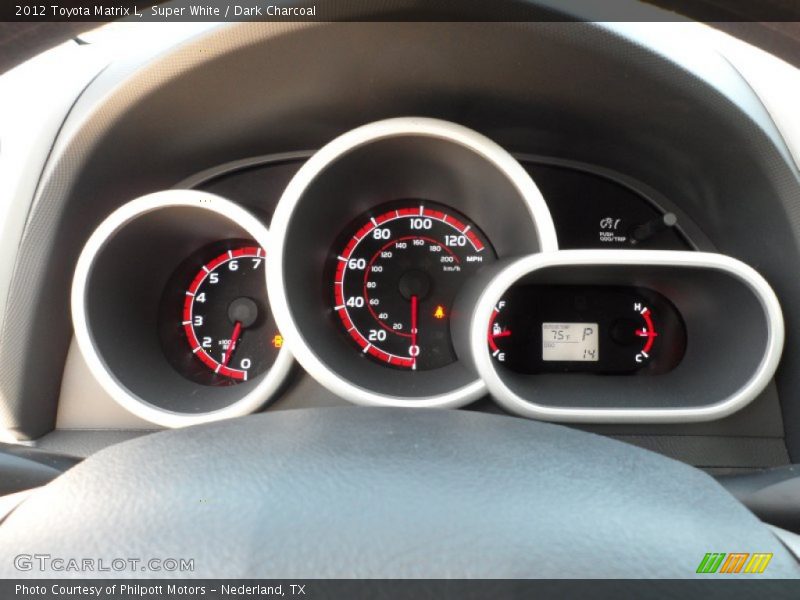 Super White / Dark Charcoal 2012 Toyota Matrix L