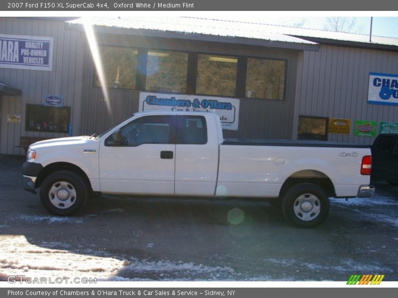 Oxford White / Medium Flint 2007 Ford F150 XL SuperCab 4x4