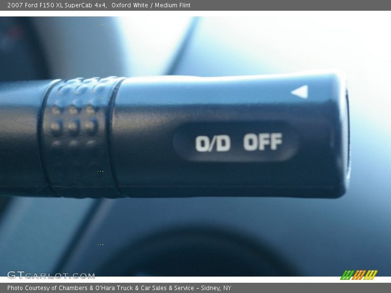 Oxford White / Medium Flint 2007 Ford F150 XL SuperCab 4x4