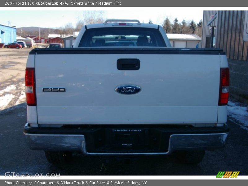Oxford White / Medium Flint 2007 Ford F150 XL SuperCab 4x4
