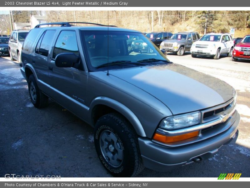 Light Pewter Metallic / Medium Gray 2003 Chevrolet Blazer LS 4x4