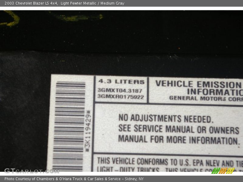 Light Pewter Metallic / Medium Gray 2003 Chevrolet Blazer LS 4x4