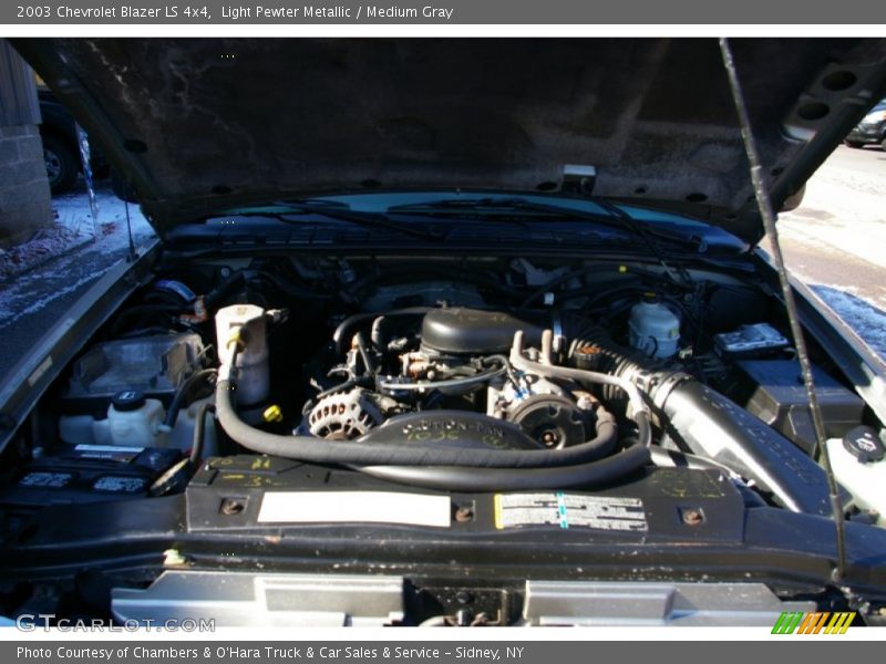 Light Pewter Metallic / Medium Gray 2003 Chevrolet Blazer LS 4x4