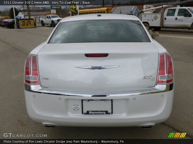 Ivory Tri-Coat Pearl / Black 2011 Chrysler 300 C Hemi AWD