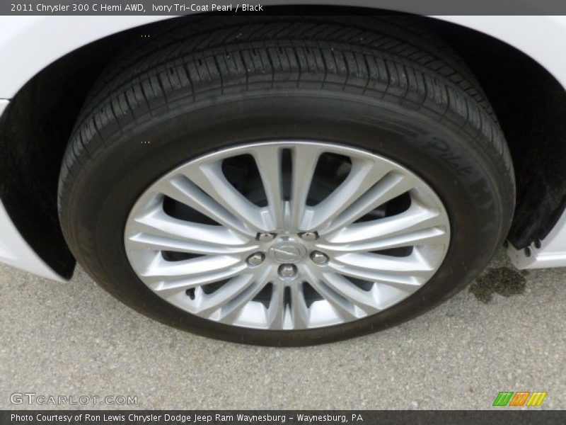  2011 300 C Hemi AWD Wheel