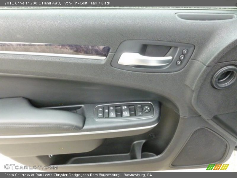 Ivory Tri-Coat Pearl / Black 2011 Chrysler 300 C Hemi AWD