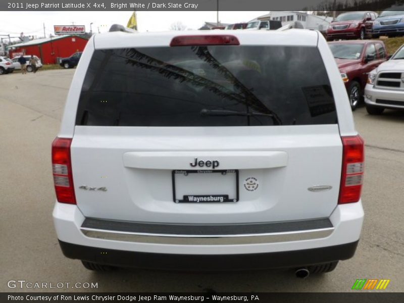 Bright White / Dark Slate Gray 2011 Jeep Patriot Latitude X 4x4