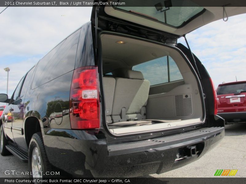 Black / Light Titanium/Dark Titanium 2011 Chevrolet Suburban LT