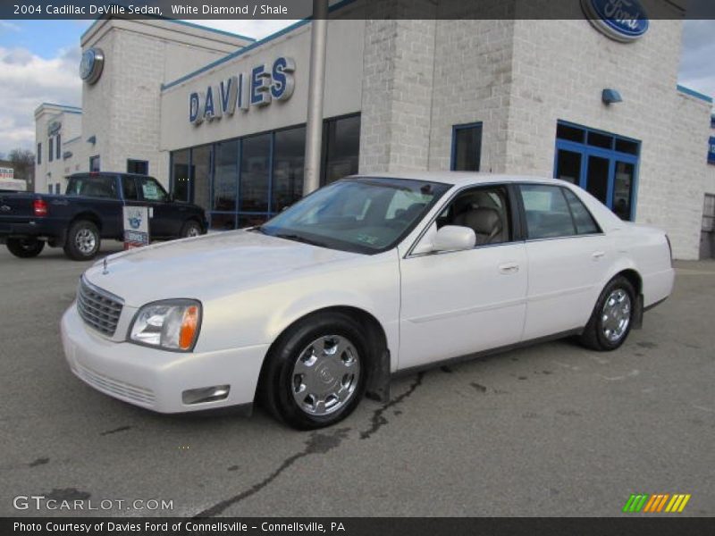White Diamond / Shale 2004 Cadillac DeVille Sedan