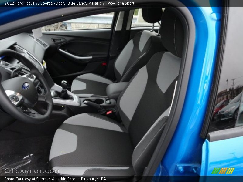 Blue Candy Metallic / Two-Tone Sport 2012 Ford Focus SE Sport 5-Door