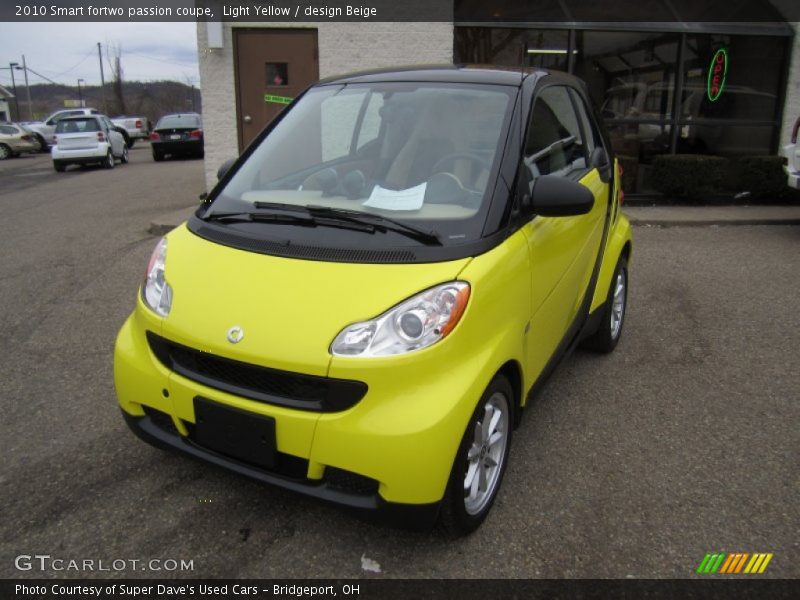 Light Yellow / design Beige 2010 Smart fortwo passion coupe