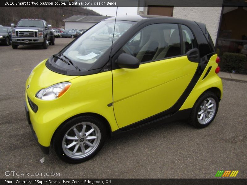  2010 fortwo passion coupe Light Yellow