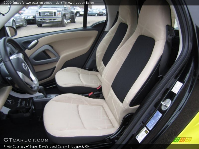 Front Seat of 2010 fortwo passion coupe