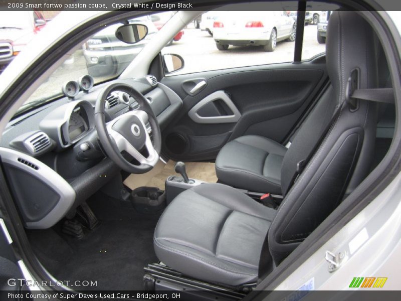 Crystal White / Design Black 2009 Smart fortwo passion coupe