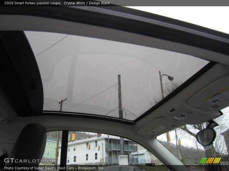 Crystal White / Design Black 2009 Smart fortwo passion coupe