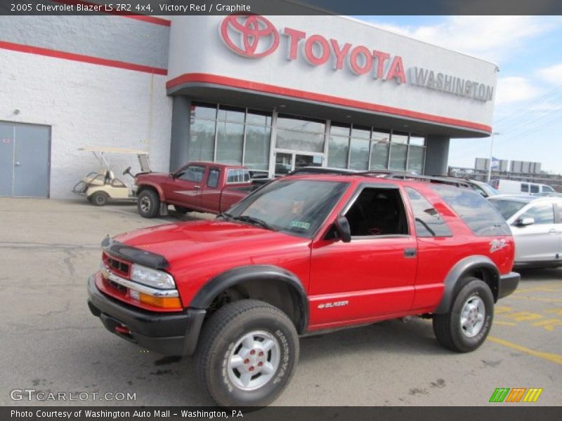 Victory Red / Graphite 2005 Chevrolet Blazer LS ZR2 4x4
