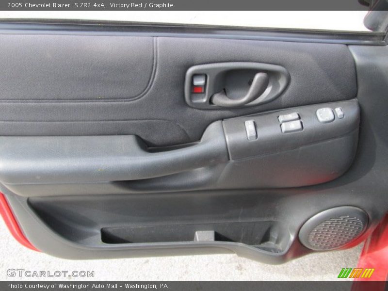 Victory Red / Graphite 2005 Chevrolet Blazer LS ZR2 4x4