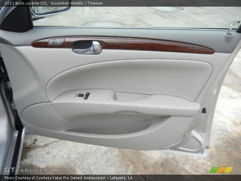 Quicksilver Metallic / Titanium 2011 Buick Lucerne CXL
