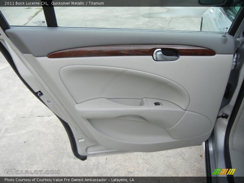 Quicksilver Metallic / Titanium 2011 Buick Lucerne CXL