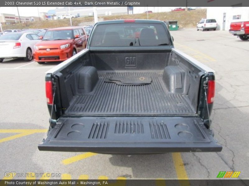 Dark Green Metallic / Graphite 2003 Chevrolet S10 LS Extended Cab 4x4