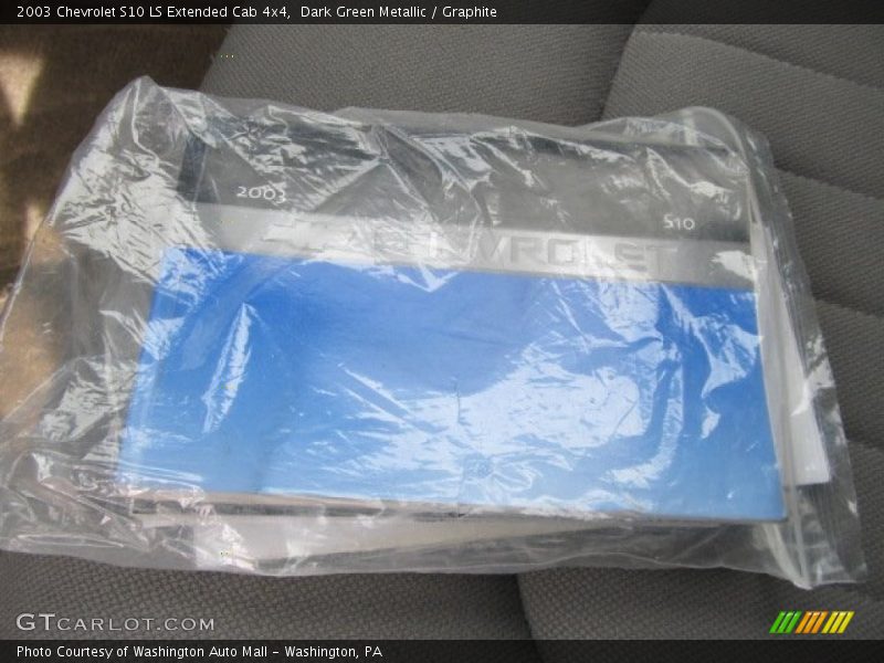 Dark Green Metallic / Graphite 2003 Chevrolet S10 LS Extended Cab 4x4