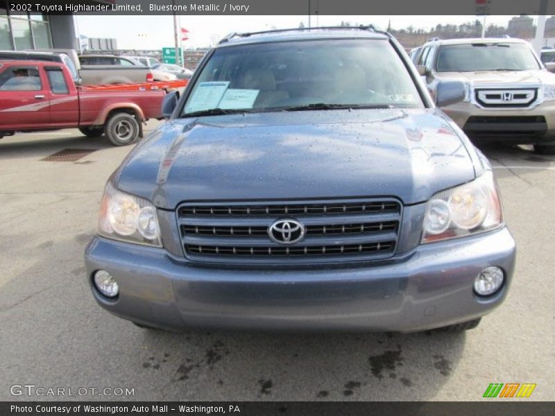 Bluestone Metallic / Ivory 2002 Toyota Highlander Limited