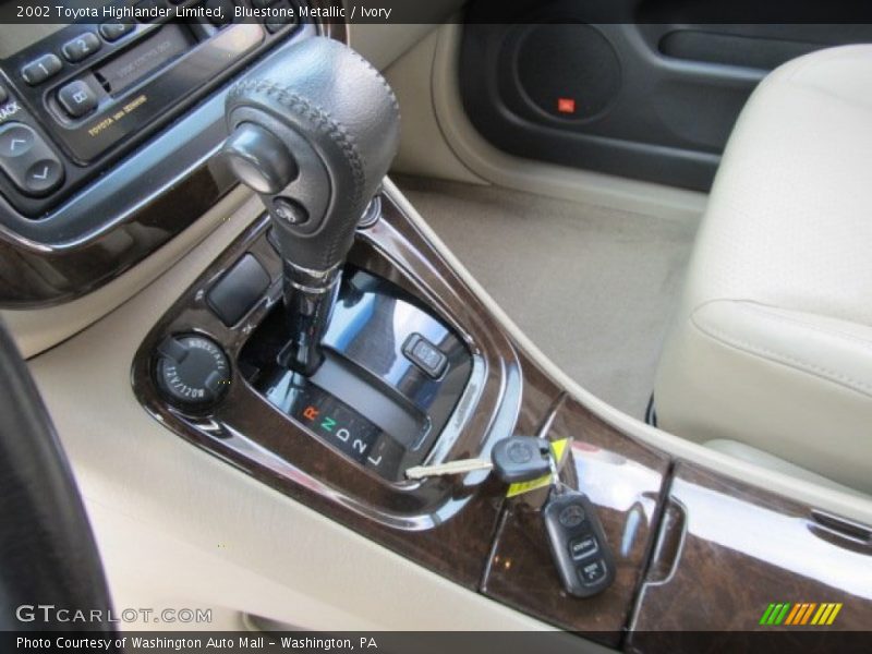 Bluestone Metallic / Ivory 2002 Toyota Highlander Limited