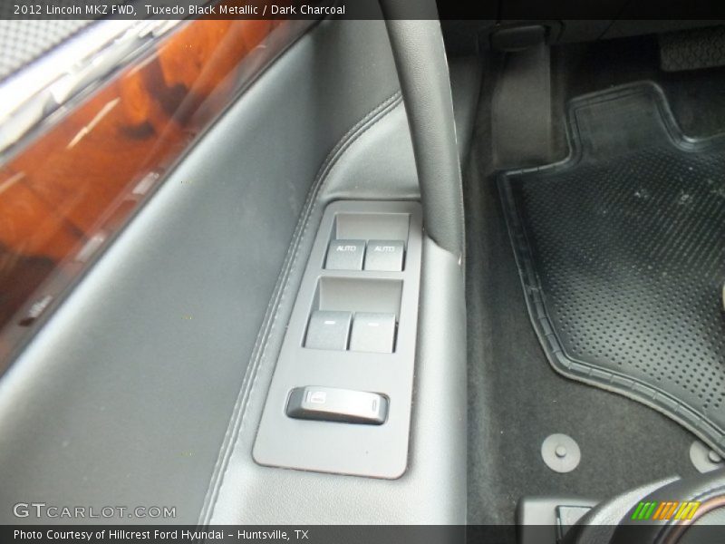 Tuxedo Black Metallic / Dark Charcoal 2012 Lincoln MKZ FWD