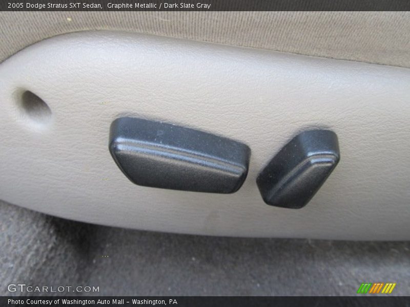 Graphite Metallic / Dark Slate Gray 2005 Dodge Stratus SXT Sedan