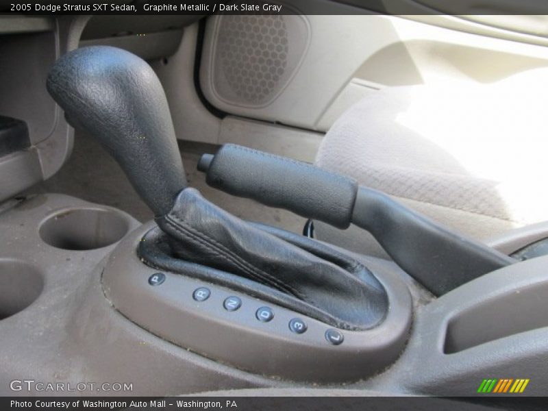 Graphite Metallic / Dark Slate Gray 2005 Dodge Stratus SXT Sedan