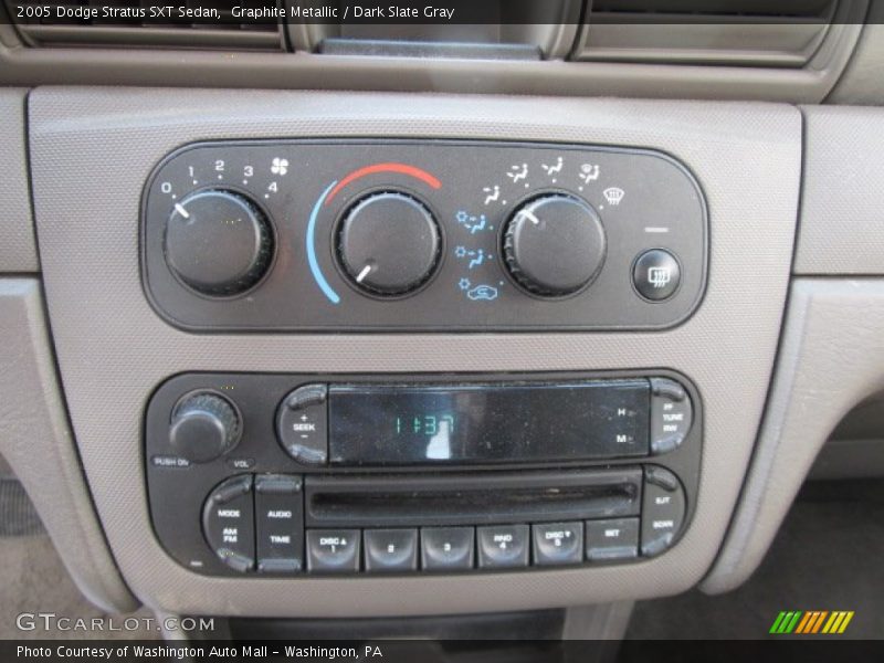 Graphite Metallic / Dark Slate Gray 2005 Dodge Stratus SXT Sedan