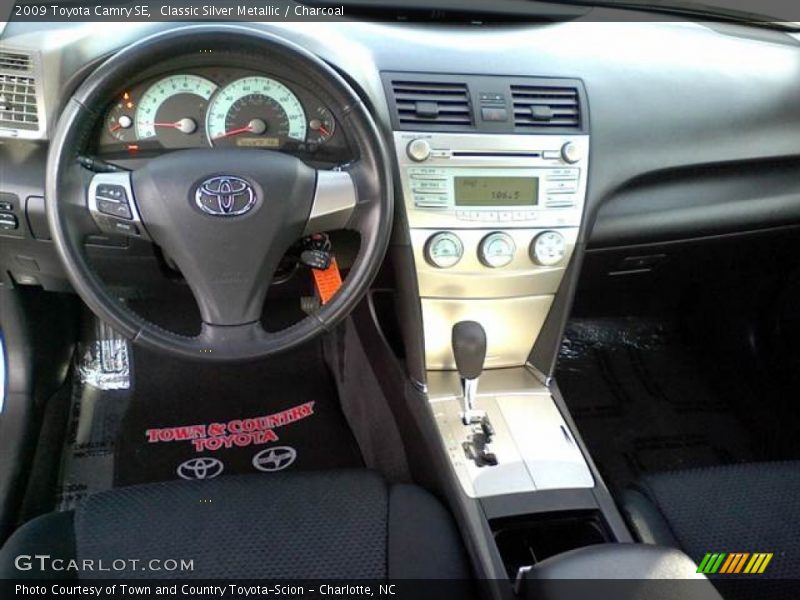 Classic Silver Metallic / Charcoal 2009 Toyota Camry SE