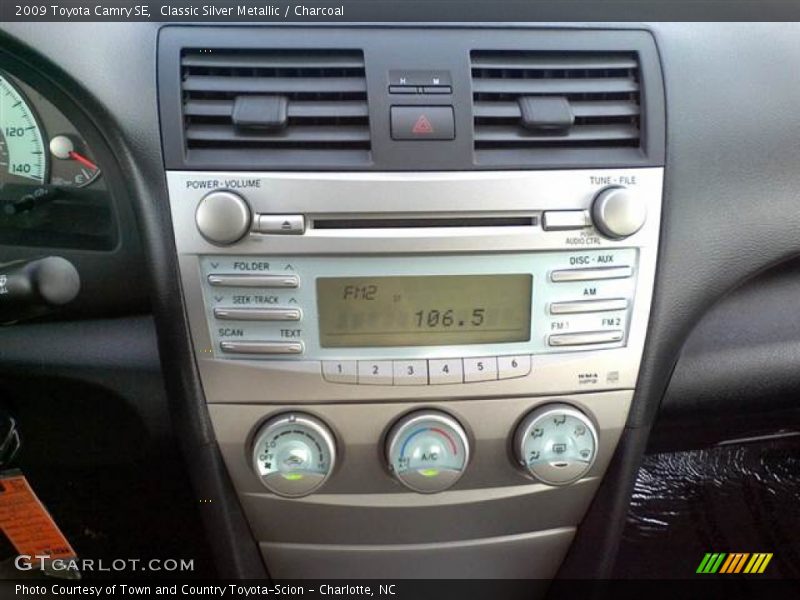 Classic Silver Metallic / Charcoal 2009 Toyota Camry SE