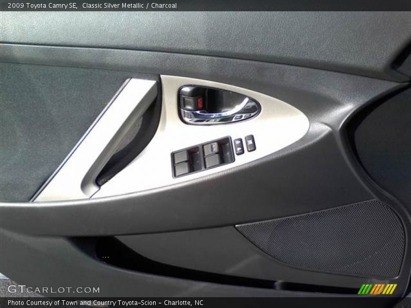 Classic Silver Metallic / Charcoal 2009 Toyota Camry SE
