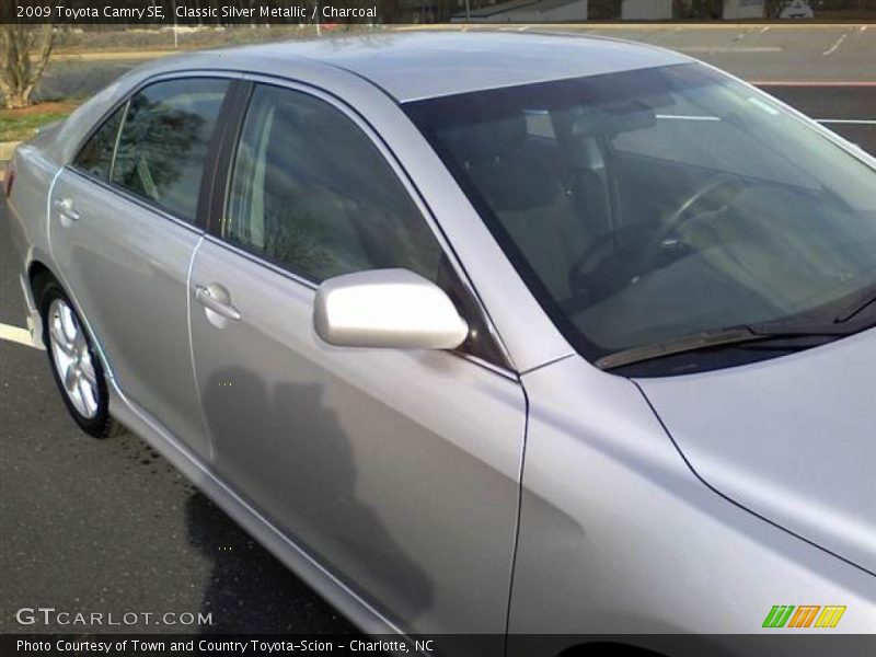 Classic Silver Metallic / Charcoal 2009 Toyota Camry SE