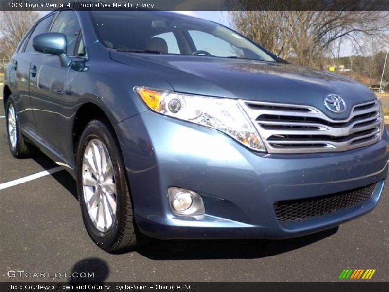 Tropical Sea Metallic / Ivory 2009 Toyota Venza I4