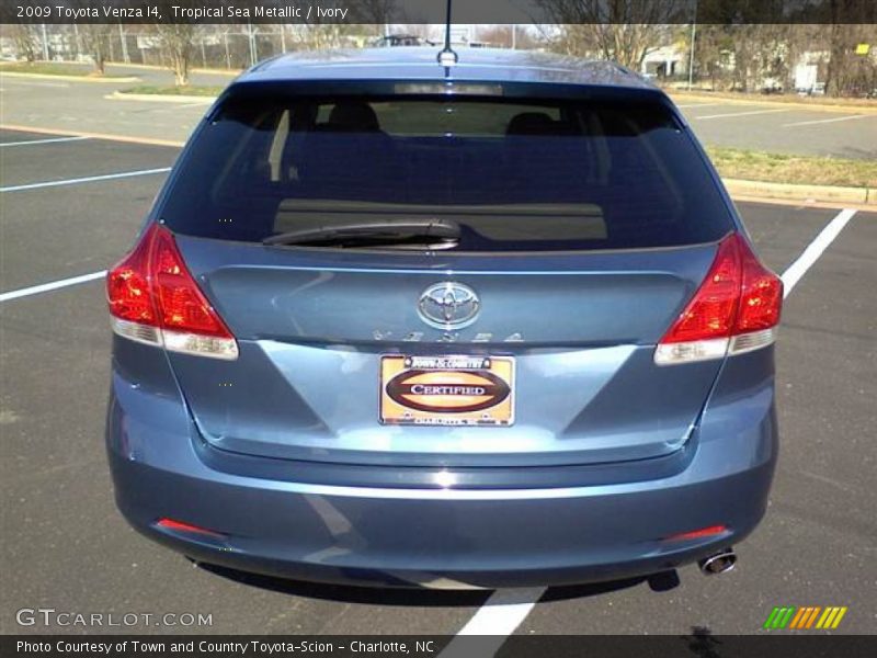Tropical Sea Metallic / Ivory 2009 Toyota Venza I4