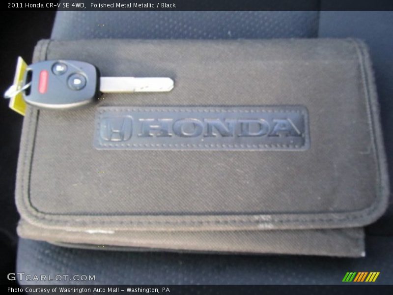 Polished Metal Metallic / Black 2011 Honda CR-V SE 4WD