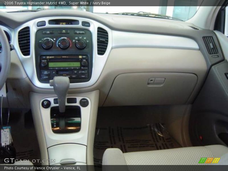 Super White / Ivory Beige 2006 Toyota Highlander Hybrid 4WD