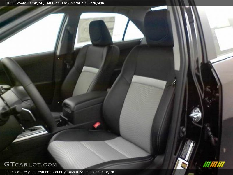 Attitude Black Metallic / Black/Ash 2012 Toyota Camry SE