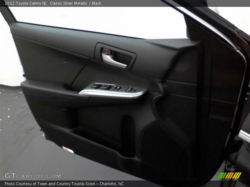 Classic Silver Metallic / Black 2012 Toyota Camry SE