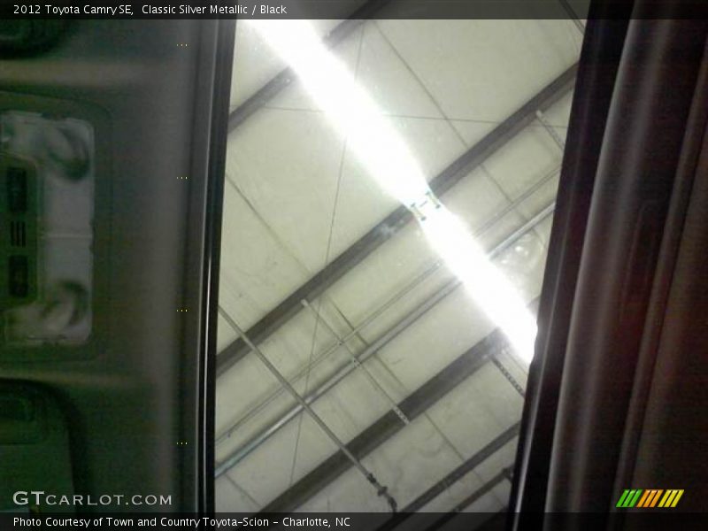 Classic Silver Metallic / Black 2012 Toyota Camry SE
