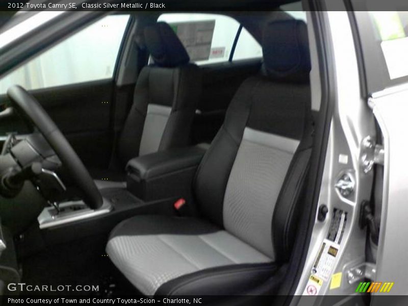 Classic Silver Metallic / Black 2012 Toyota Camry SE