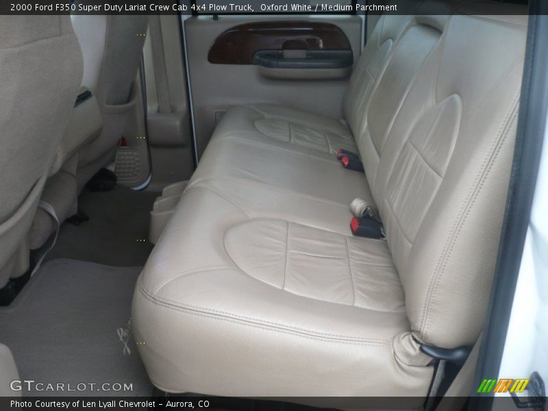 Oxford White / Medium Parchment 2000 Ford F350 Super Duty Lariat Crew Cab 4x4 Plow Truck