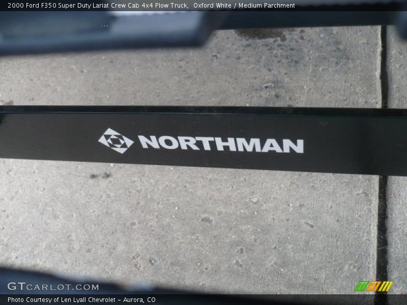 Oxford White / Medium Parchment 2000 Ford F350 Super Duty Lariat Crew Cab 4x4 Plow Truck