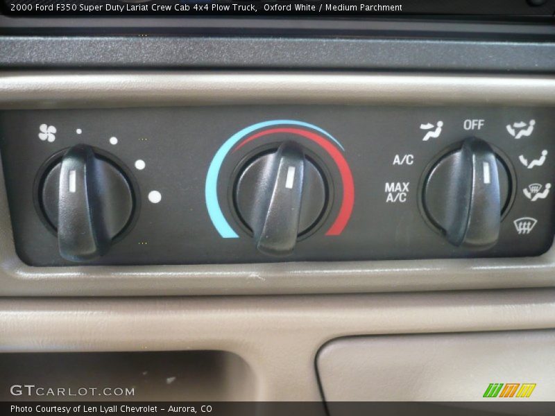 Oxford White / Medium Parchment 2000 Ford F350 Super Duty Lariat Crew Cab 4x4 Plow Truck