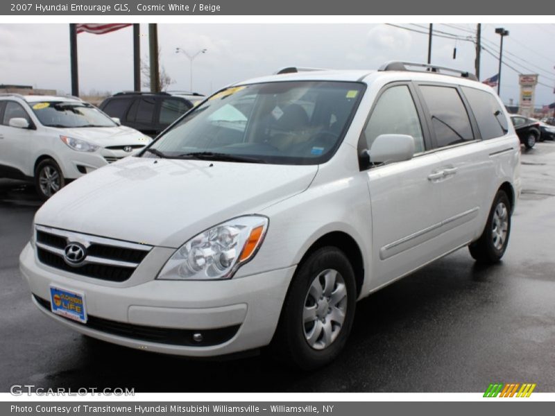 Cosmic White / Beige 2007 Hyundai Entourage GLS