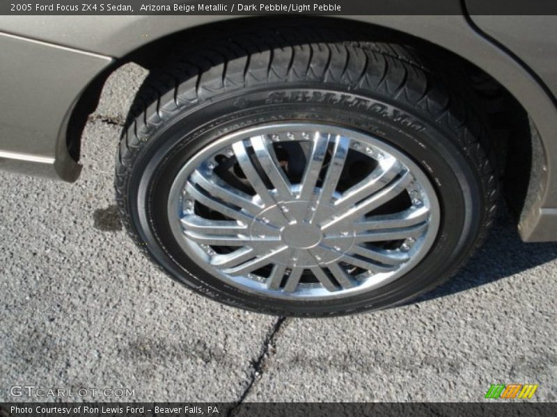 Arizona Beige Metallic / Dark Pebble/Light Pebble 2005 Ford Focus ZX4 S Sedan