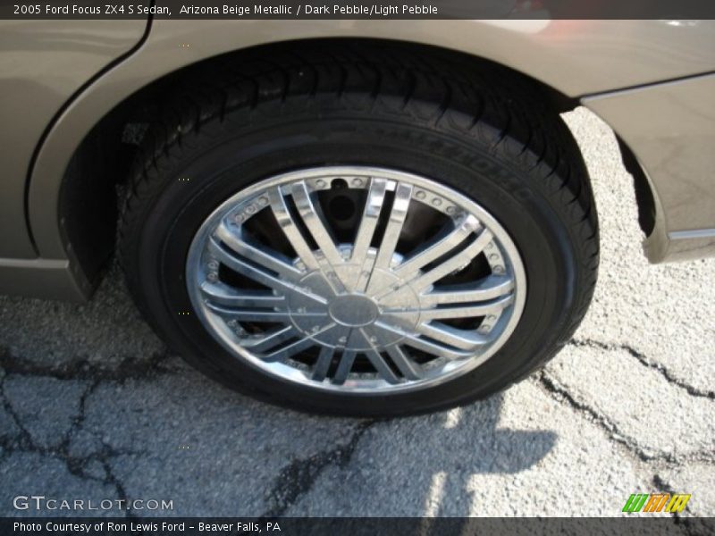 Arizona Beige Metallic / Dark Pebble/Light Pebble 2005 Ford Focus ZX4 S Sedan